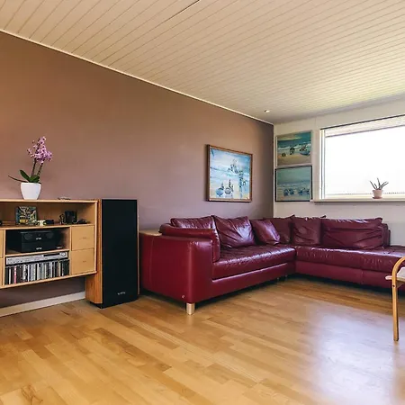 5 Person In Holiday home *