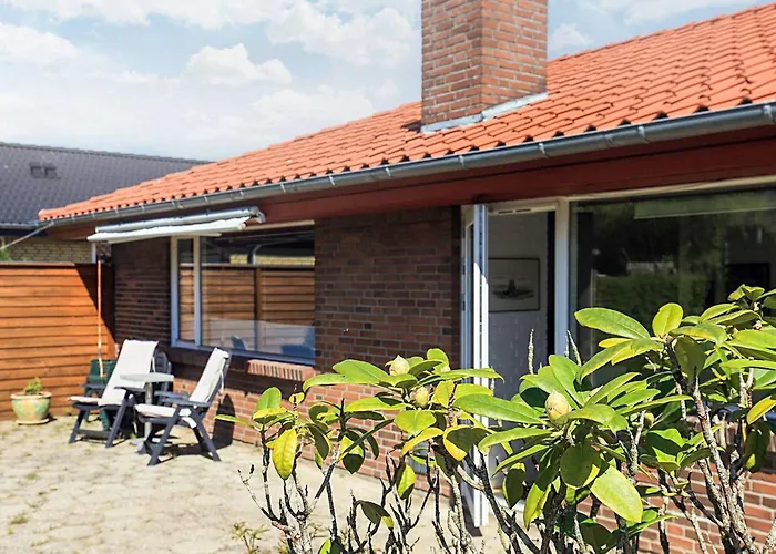 5 Person In * Kerteminde